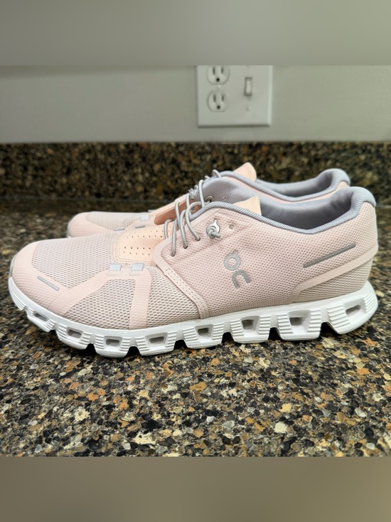 On Running Shoes - On Running Cloud Women's Running Shoe - Light Pink 9.5